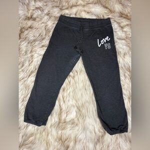 Victoria’s Secrets Charcoal lounge capris.